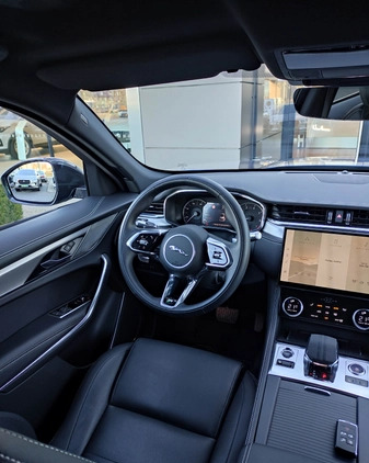 Jaguar F-Pace cena 269000 przebieg: 21126, rok produkcji 2022 z Orzysz małe 232